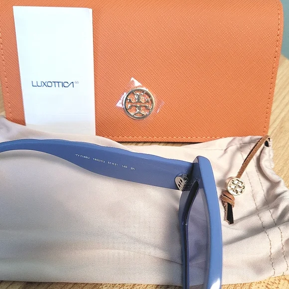 ?Tory Burch NWOT Periwinkle Blue Monogram Sunglasses?